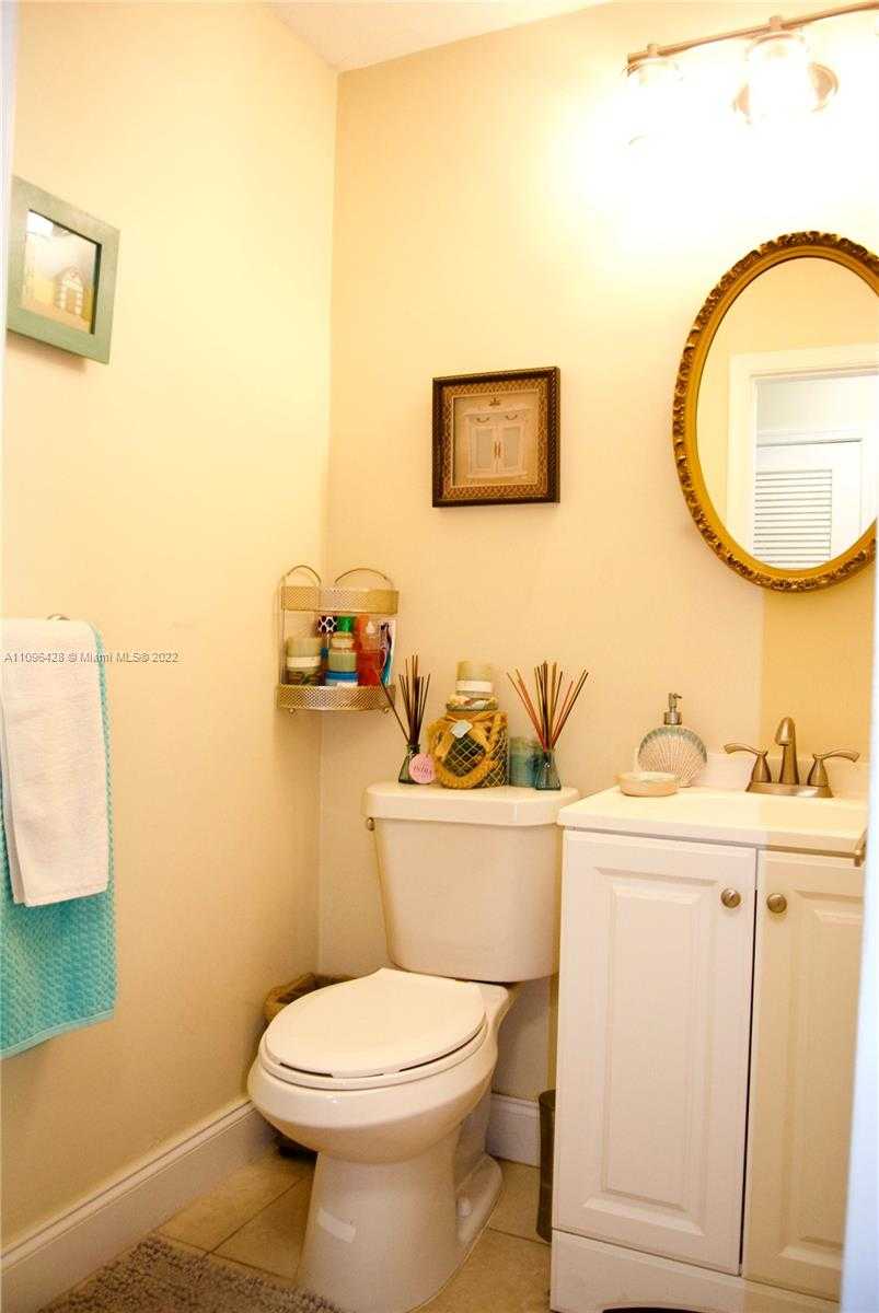 Small Image of 4913 NORTH WEST 48TH AVENUE, Tamarac Number 19