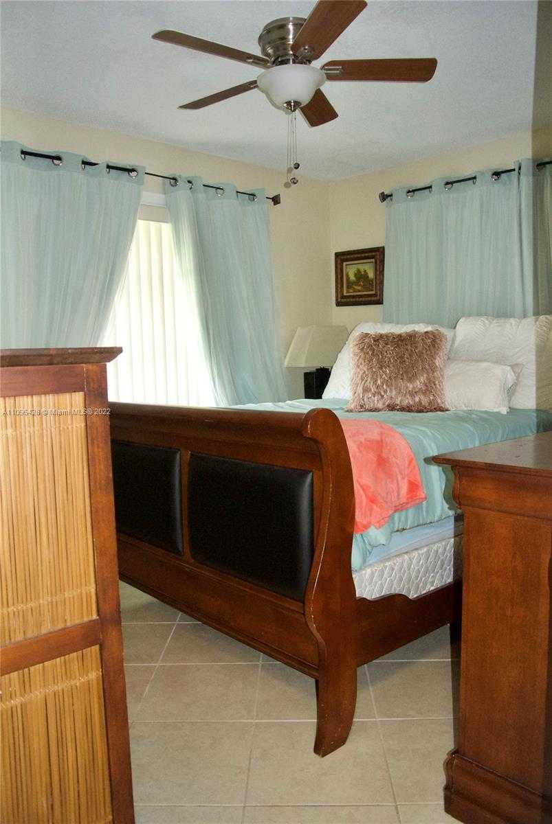Small Image of 4913 NORTH WEST 48TH AVENUE, Tamarac Number 20