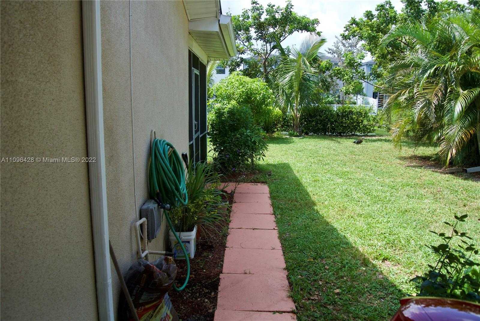 Small Image of 4913 NORTH WEST 48TH AVENUE, Tamarac Number 35