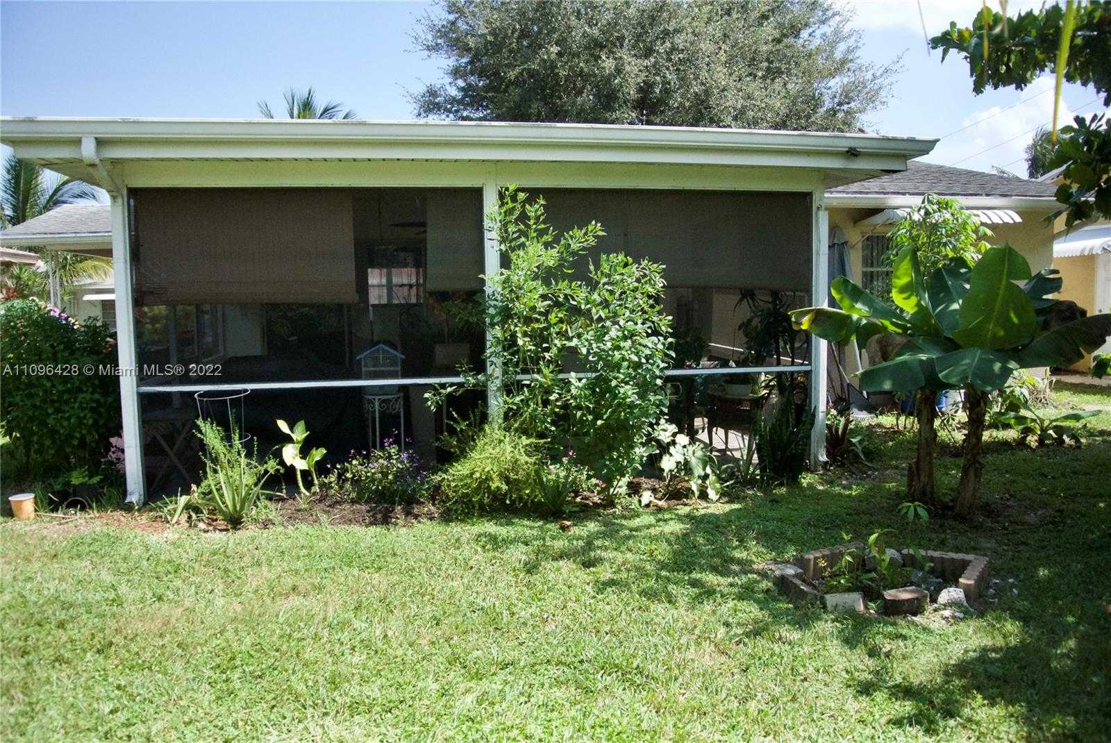 Small Image of 4913 NORTH WEST 48TH AVENUE, Tamarac Number 39