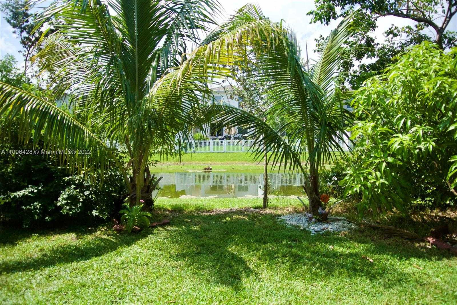 Small Image of 4913 NORTH WEST 48TH AVENUE, Tamarac Number 43