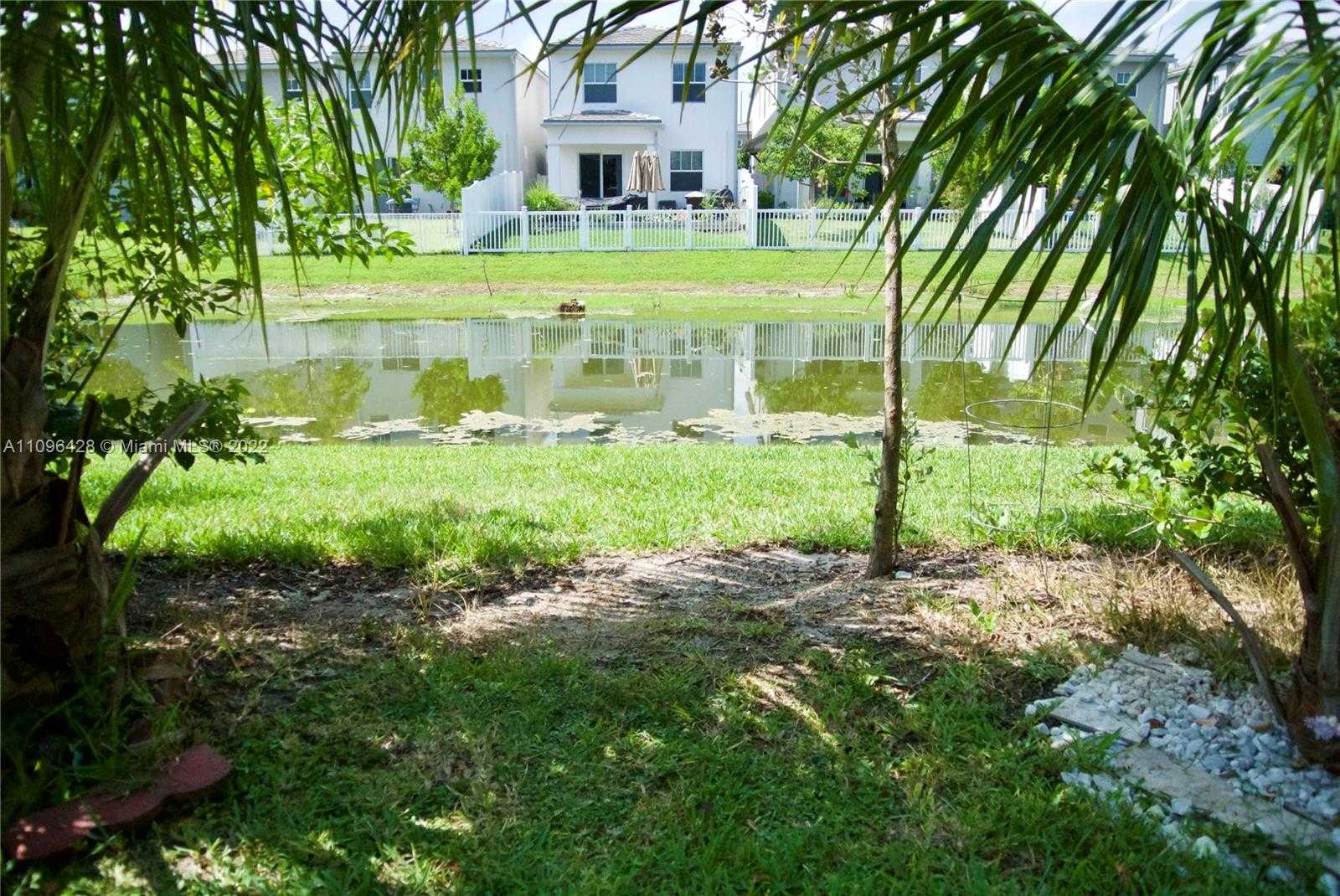 Small Image of 4913 NORTH WEST 48TH AVENUE, Tamarac Number 55