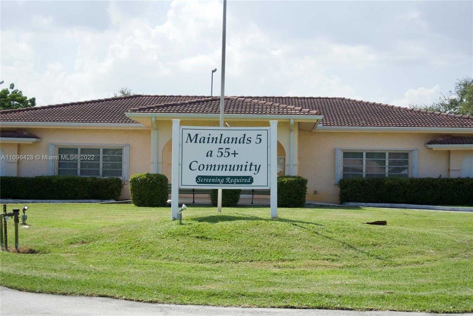 Small Image of 4913 NORTH WEST 48TH AVENUE, Tamarac Number 60
