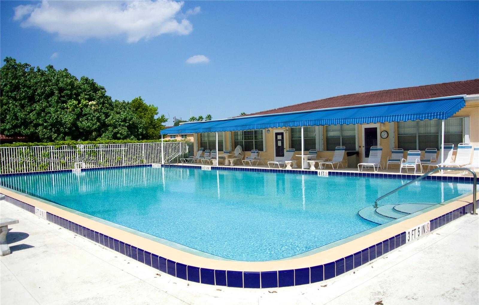 Small Image of 4913 NORTH WEST 48TH AVENUE, Tamarac Number 63