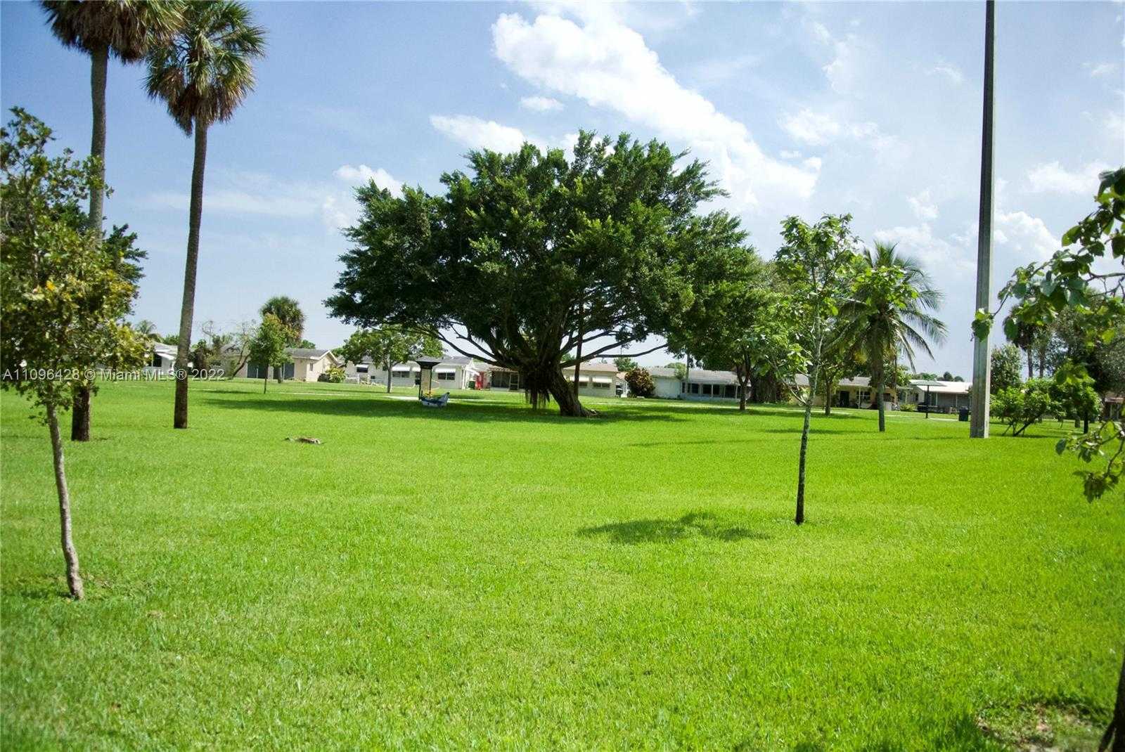 Small Image of 4913 NORTH WEST 48TH AVENUE, Tamarac Number 71
