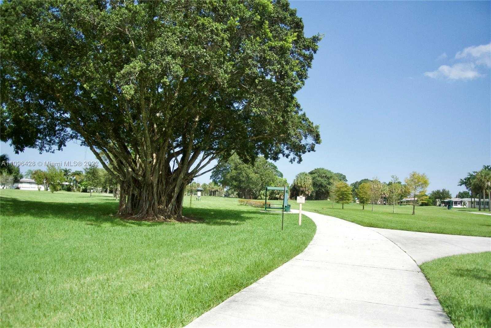 Small Image of 4913 NORTH WEST 48TH AVENUE, Tamarac Number 74