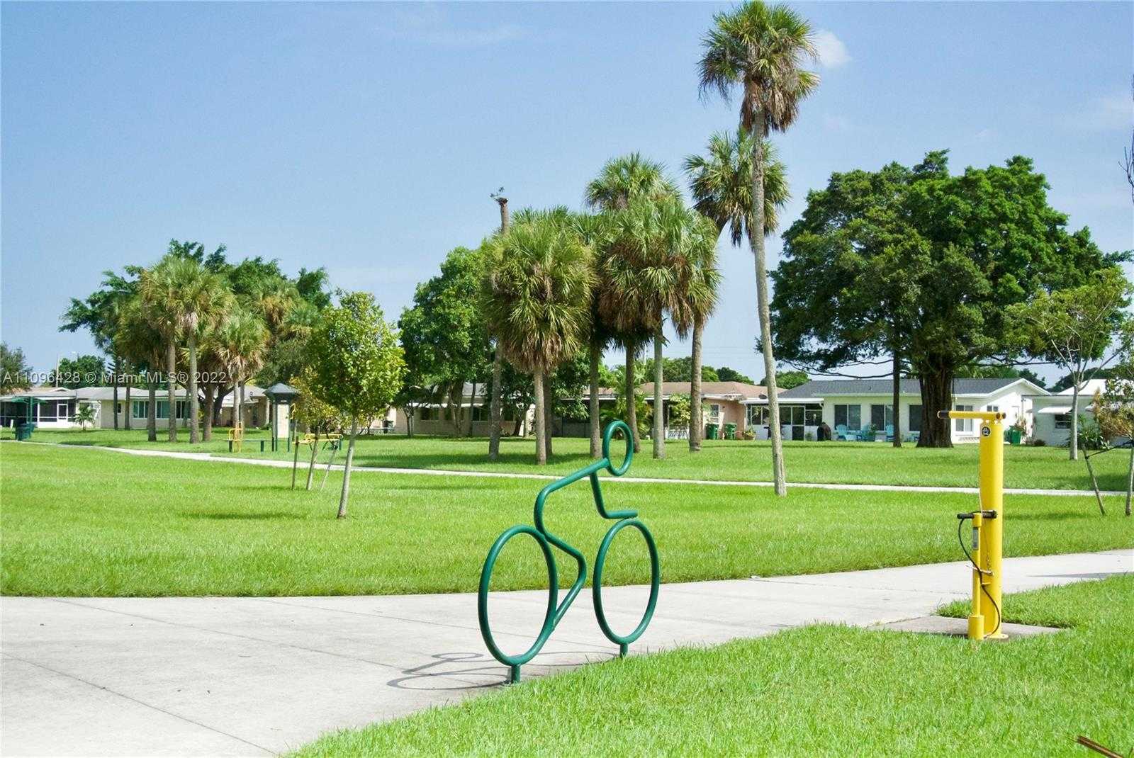 Small Image of 4913 NORTH WEST 48TH AVENUE, Tamarac Number 75