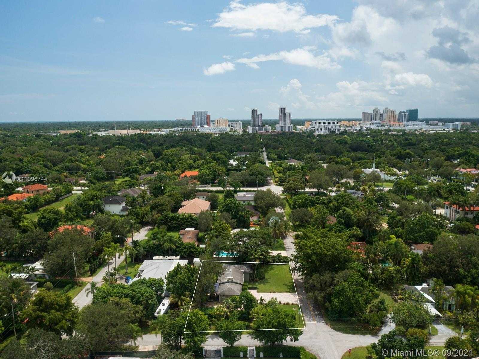 Small Image of 7001 SOUTH WEST 71ST AVE, Miami Number 9