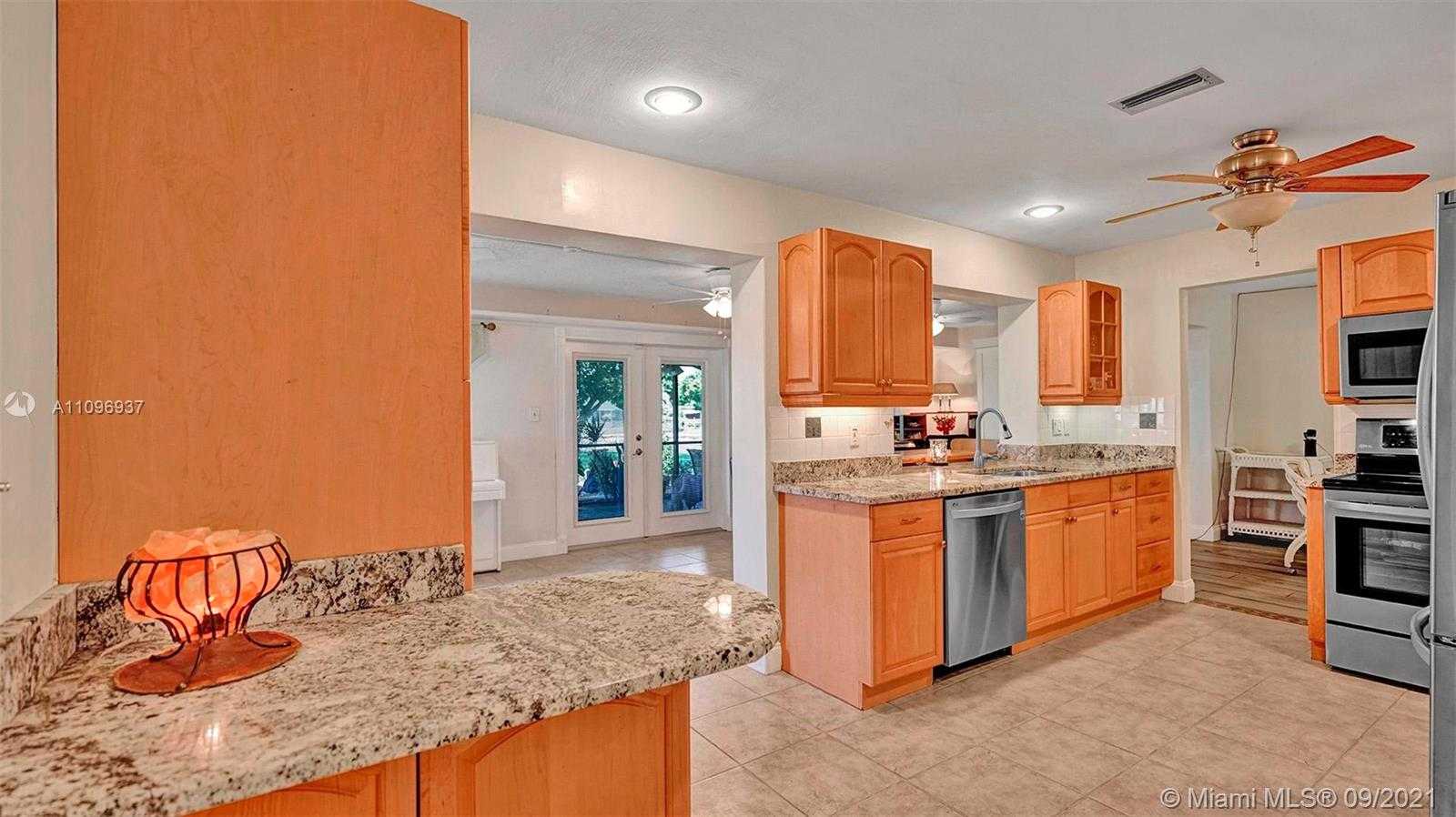 Small Image of 5805 NORTH WEST 69TH AVE, Tamarac Number 12