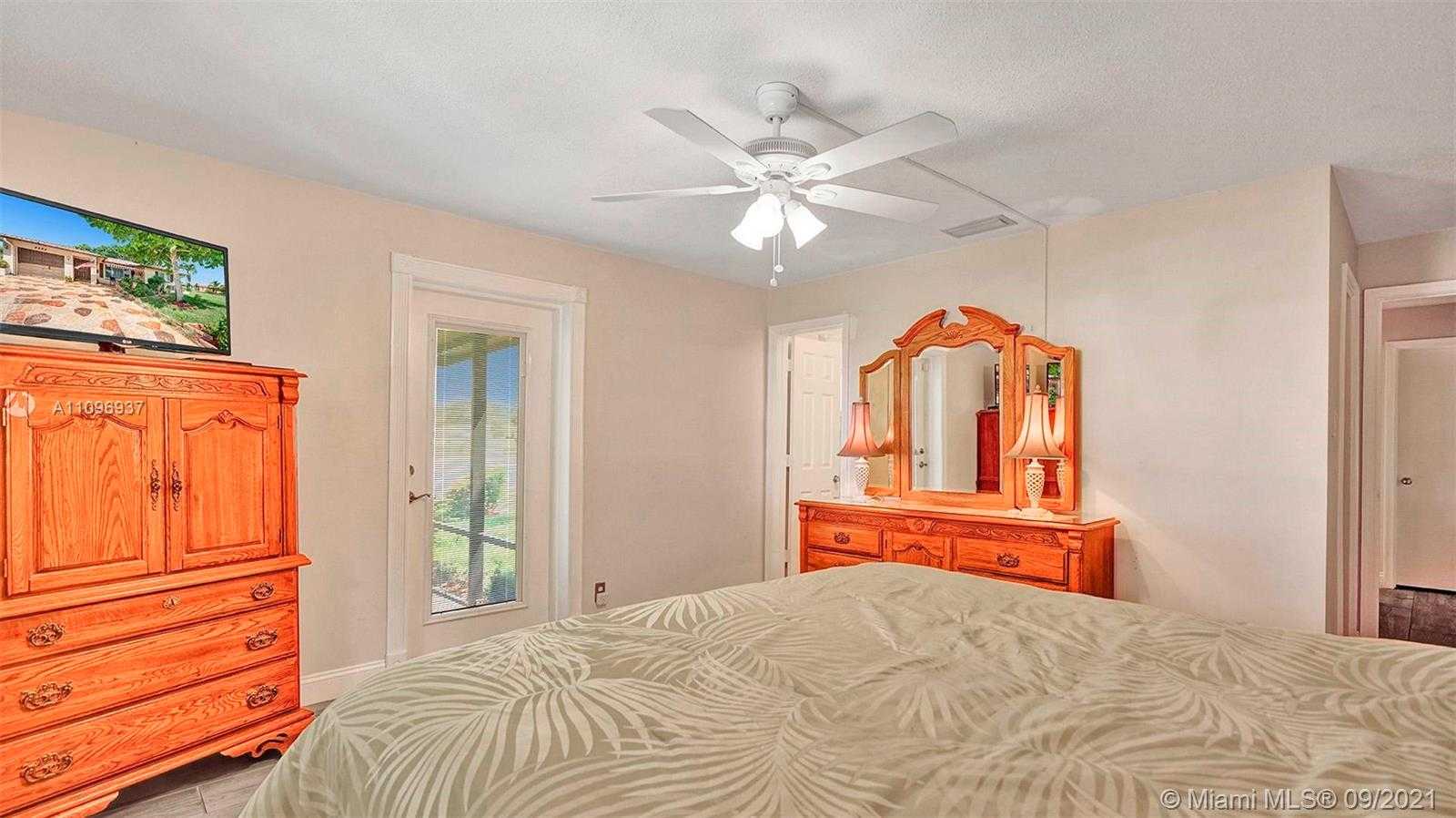 Small Image of 5805 NORTH WEST 69TH AVE, Tamarac Number 16