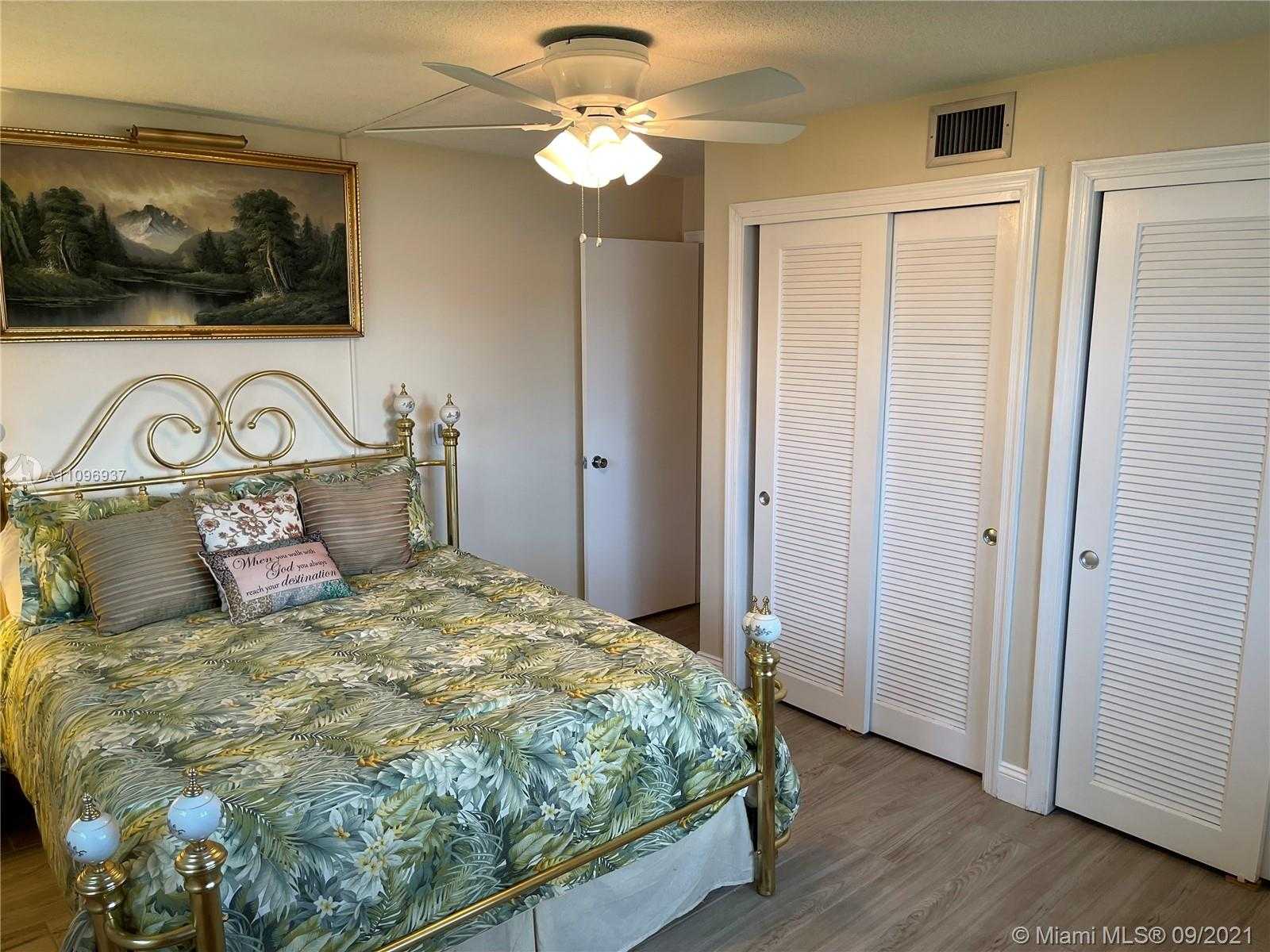 Small Image of 5805 NORTH WEST 69TH AVE, Tamarac Number 22
