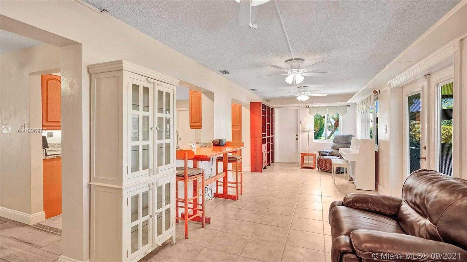 Small Image of 5805 NORTH WEST 69TH AVE, Tamarac Number 27