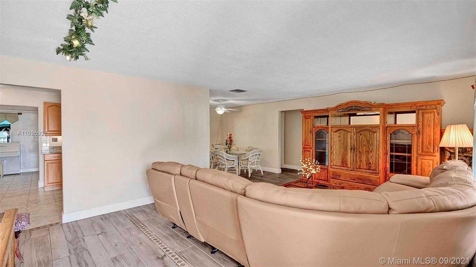 Small Image of 5805 NORTH WEST 69TH AVE, Tamarac Number 3