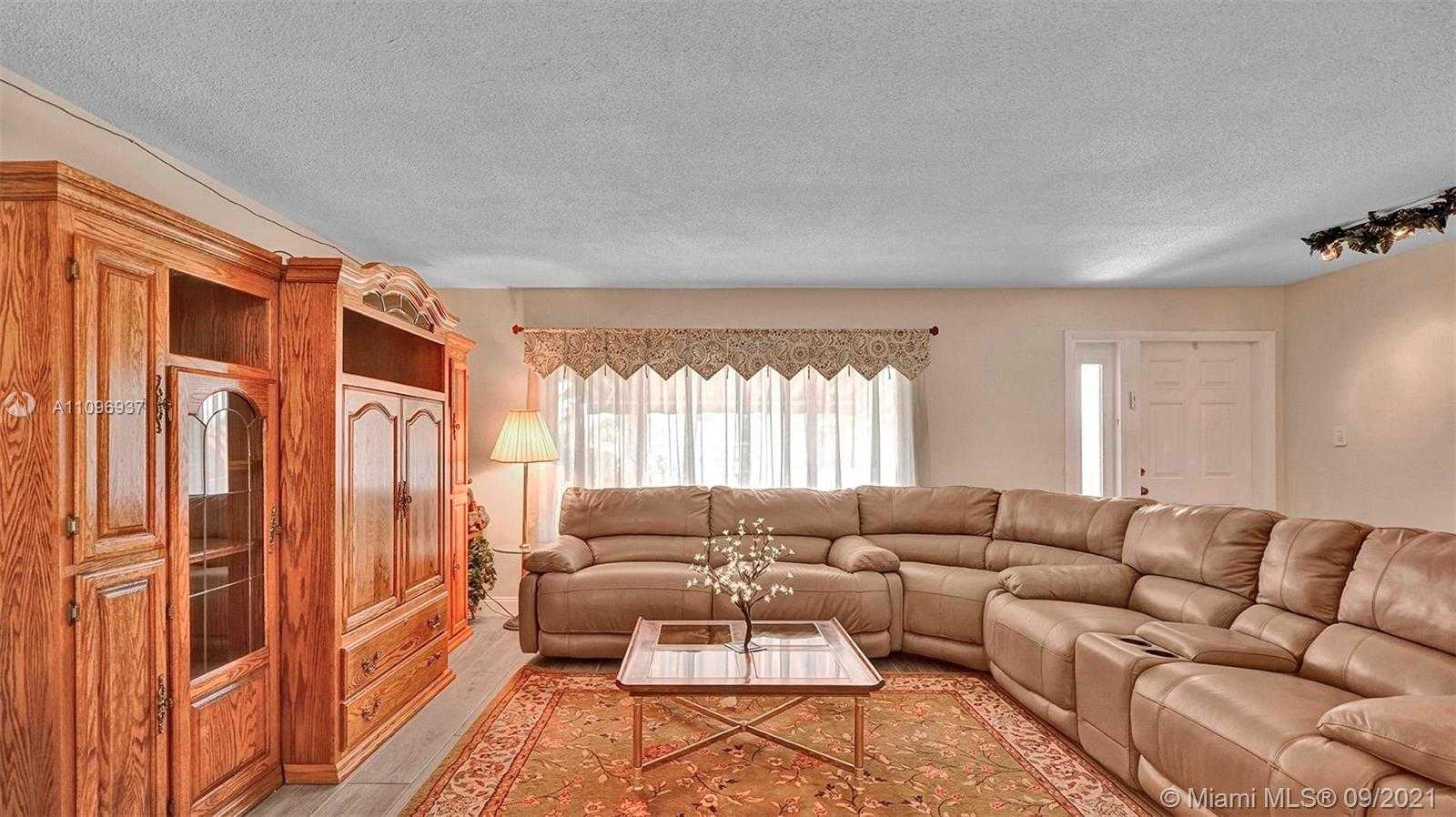 Small Image of 5805 NORTH WEST 69TH AVE, Tamarac Number 4