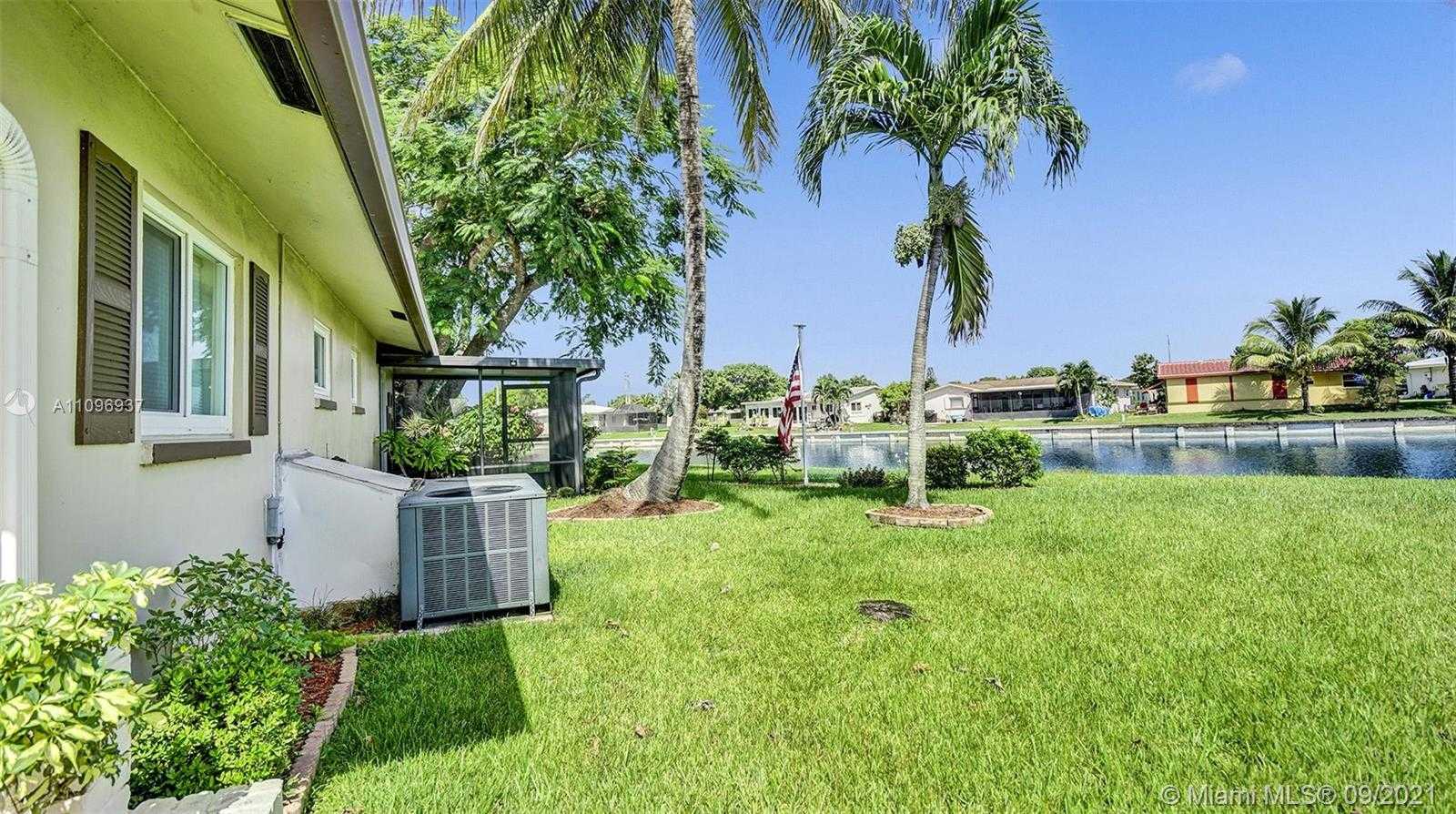 Small Image of 5805 NORTH WEST 69TH AVE, Tamarac Number 41