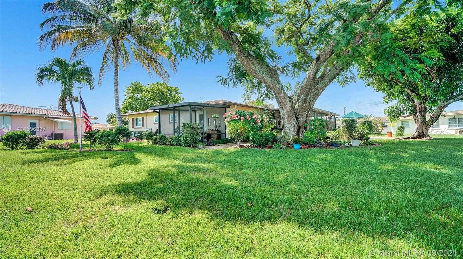 Small Image of 5805 NORTH WEST 69TH AVE, Tamarac Number 44
