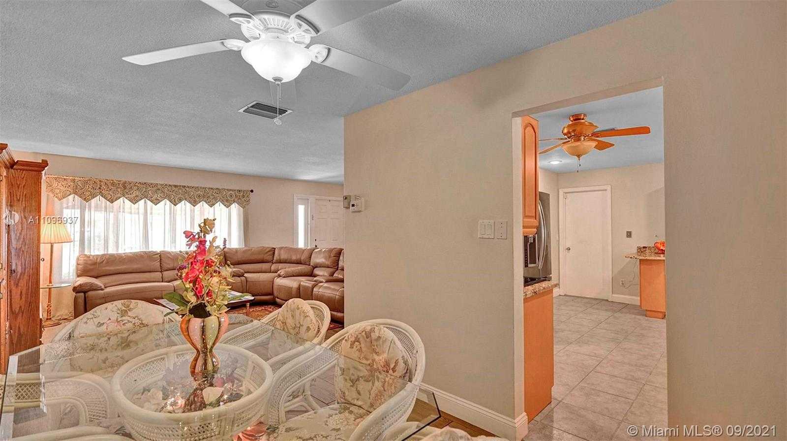 Small Image of 5805 NORTH WEST 69TH AVE, Tamarac Number 8