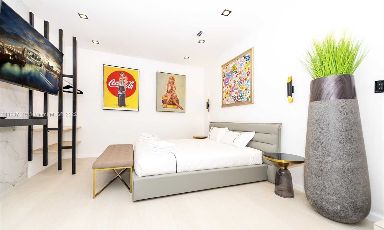 Small Image of 90 NORTH WEST 33RD ST, Miami Number 19