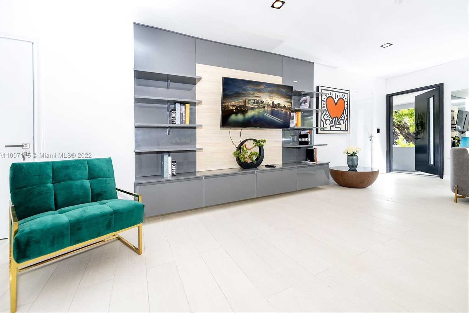 Small Image of 90 NORTH WEST 33RD ST, Miami Number 7