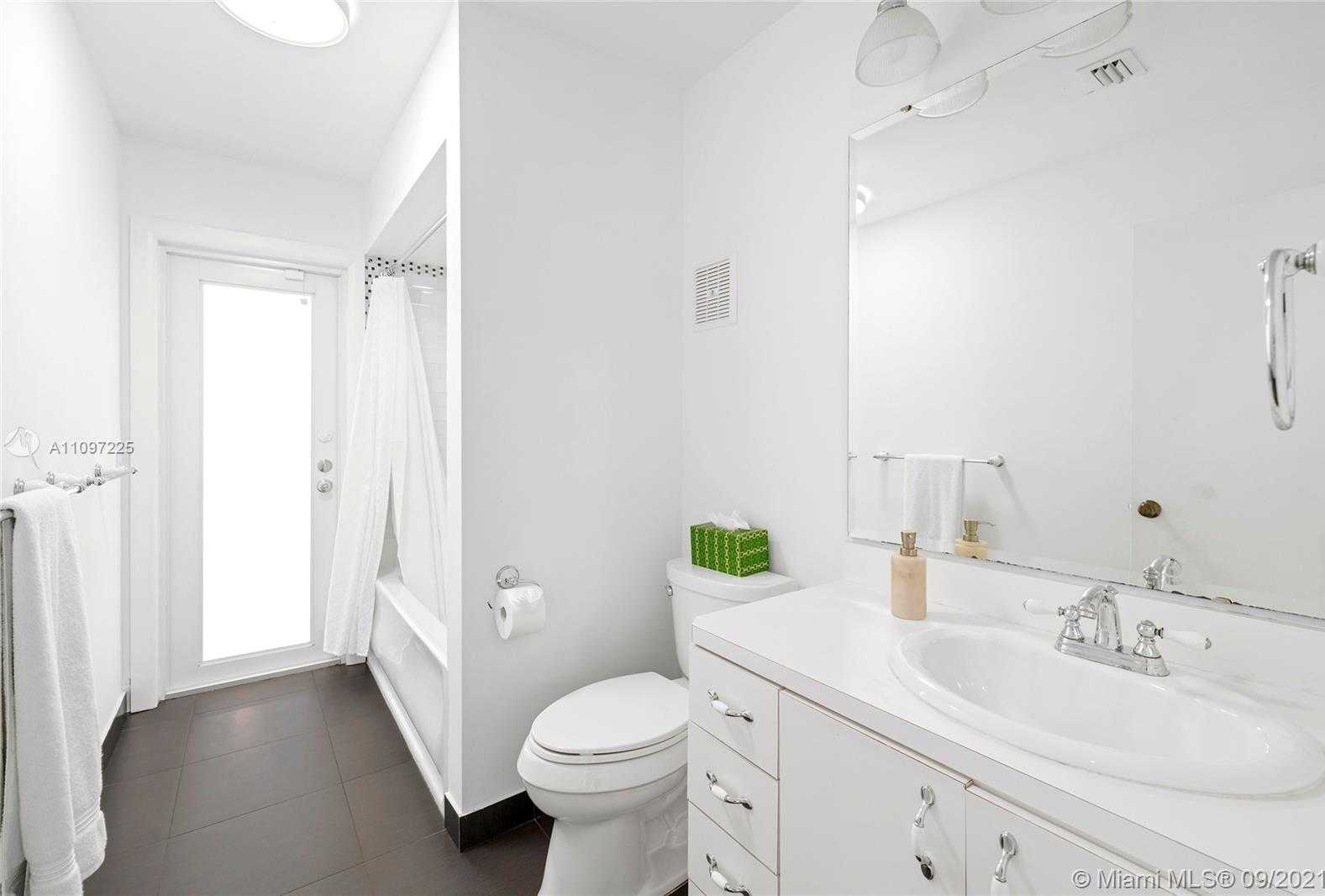 Small Image of 3520 NORTH 32ND TER, Hollywood Number 17