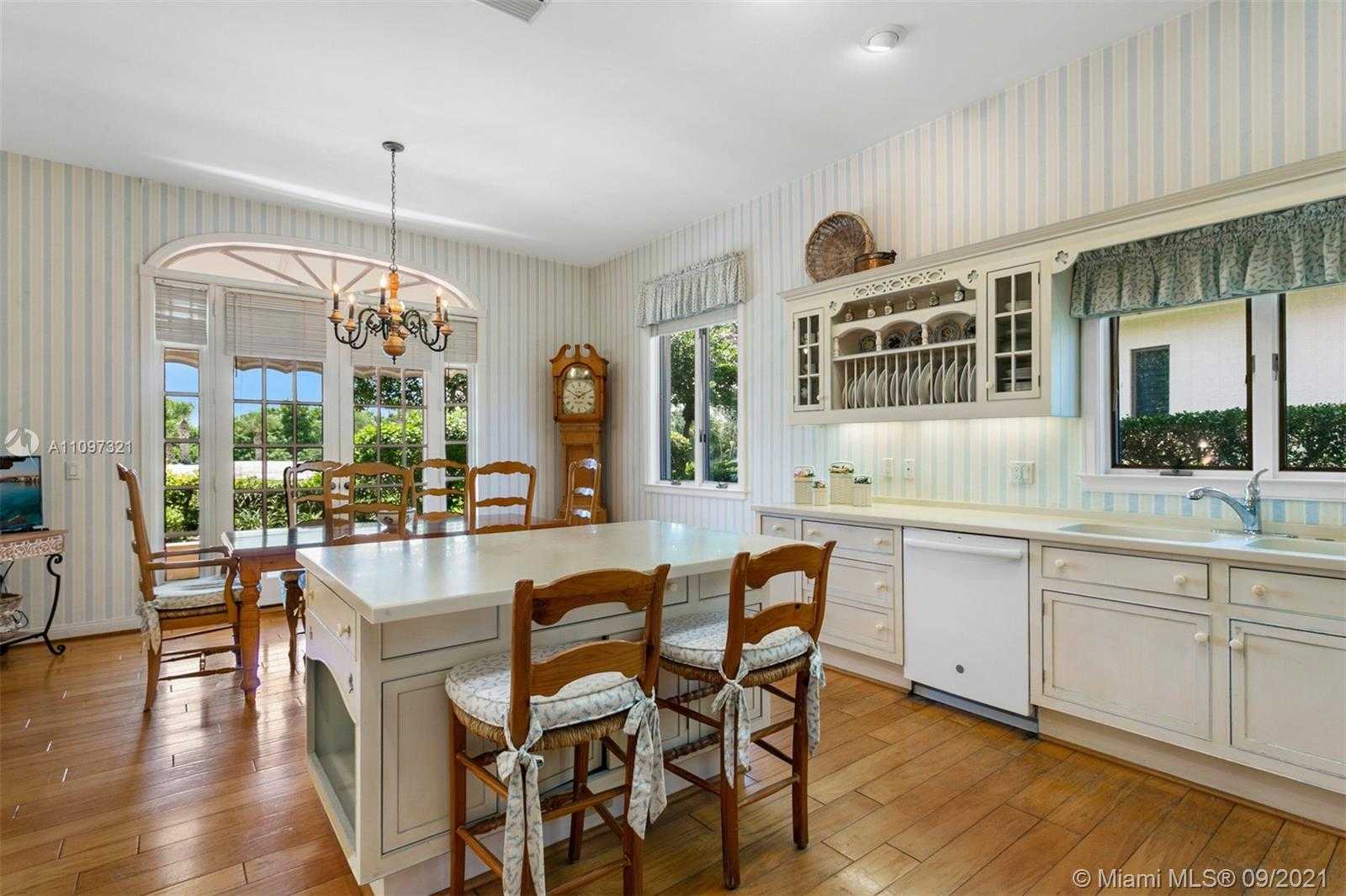 Small Image of 12260 SOUTH EAST BIRKDALE RUN, Tequesta Number 16