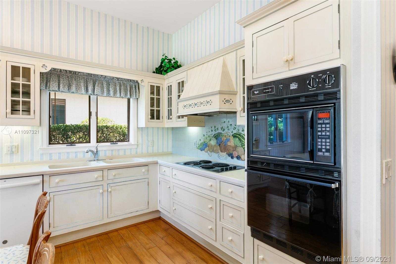 Small Image of 12260 SOUTH EAST BIRKDALE RUN, Tequesta Number 17