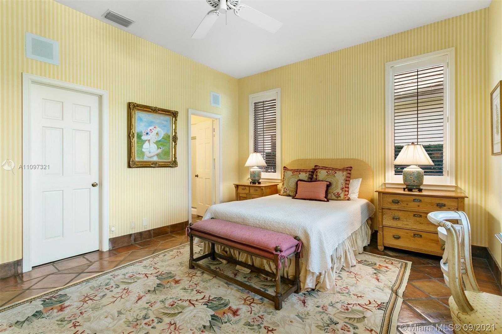 Small Image of 12260 SOUTH EAST BIRKDALE RUN, Tequesta Number 28