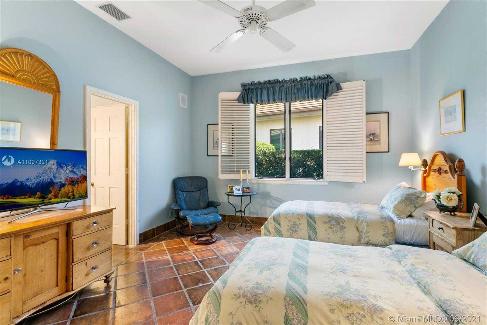 Small Image of 12260 SOUTH EAST BIRKDALE RUN, Tequesta Number 30