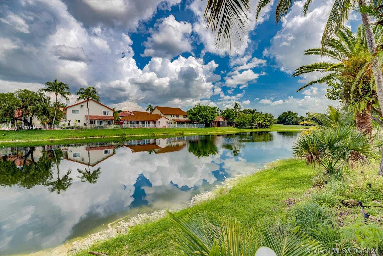 Small Image of 10365 NORTH WEST 46TH ST, Doral Number 36
