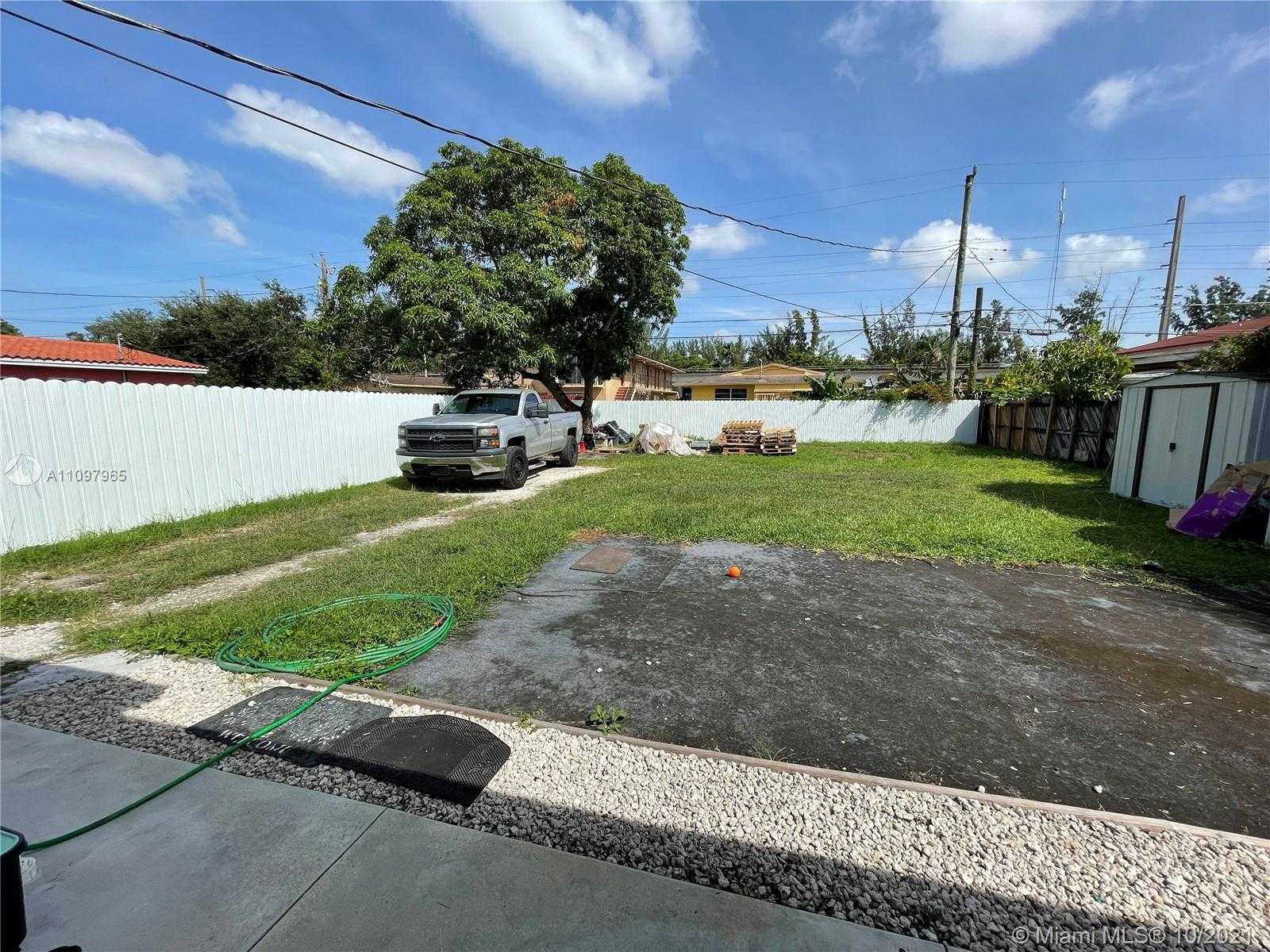 Small Image of 317 EAST 20TH ST, Hialeah Number 28