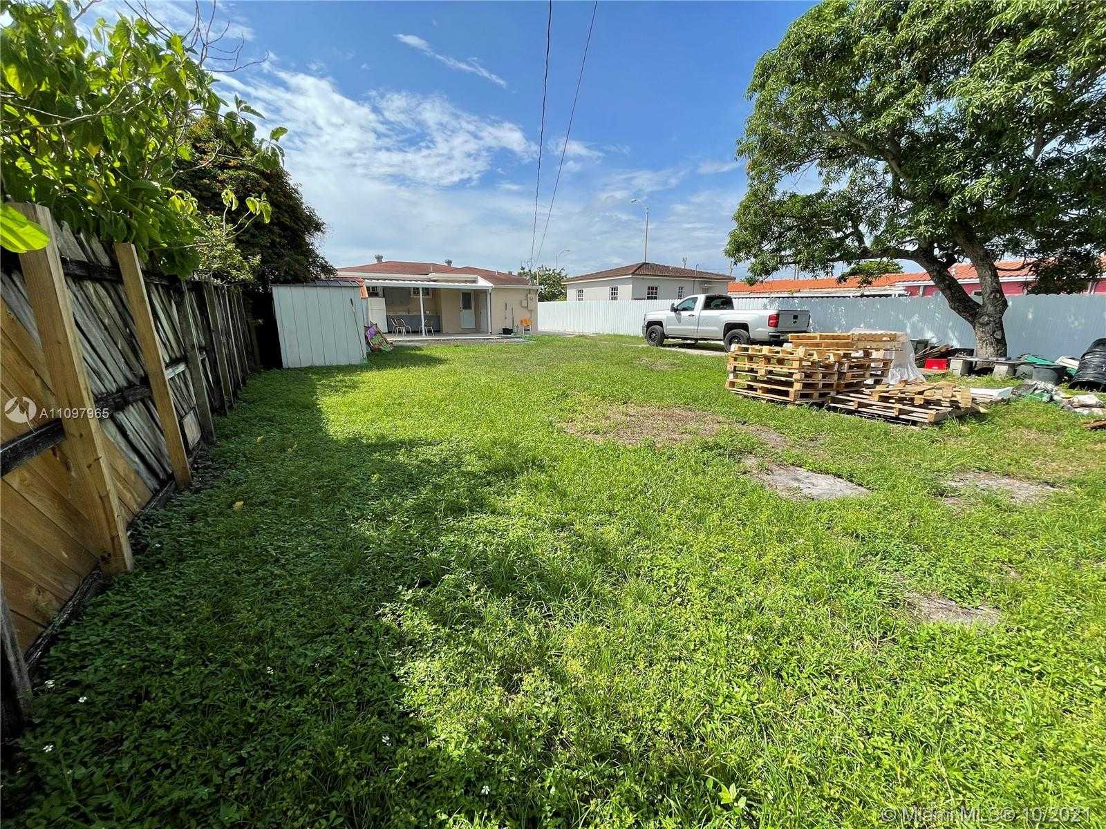 Small Image of 317 EAST 20TH ST, Hialeah Number 29