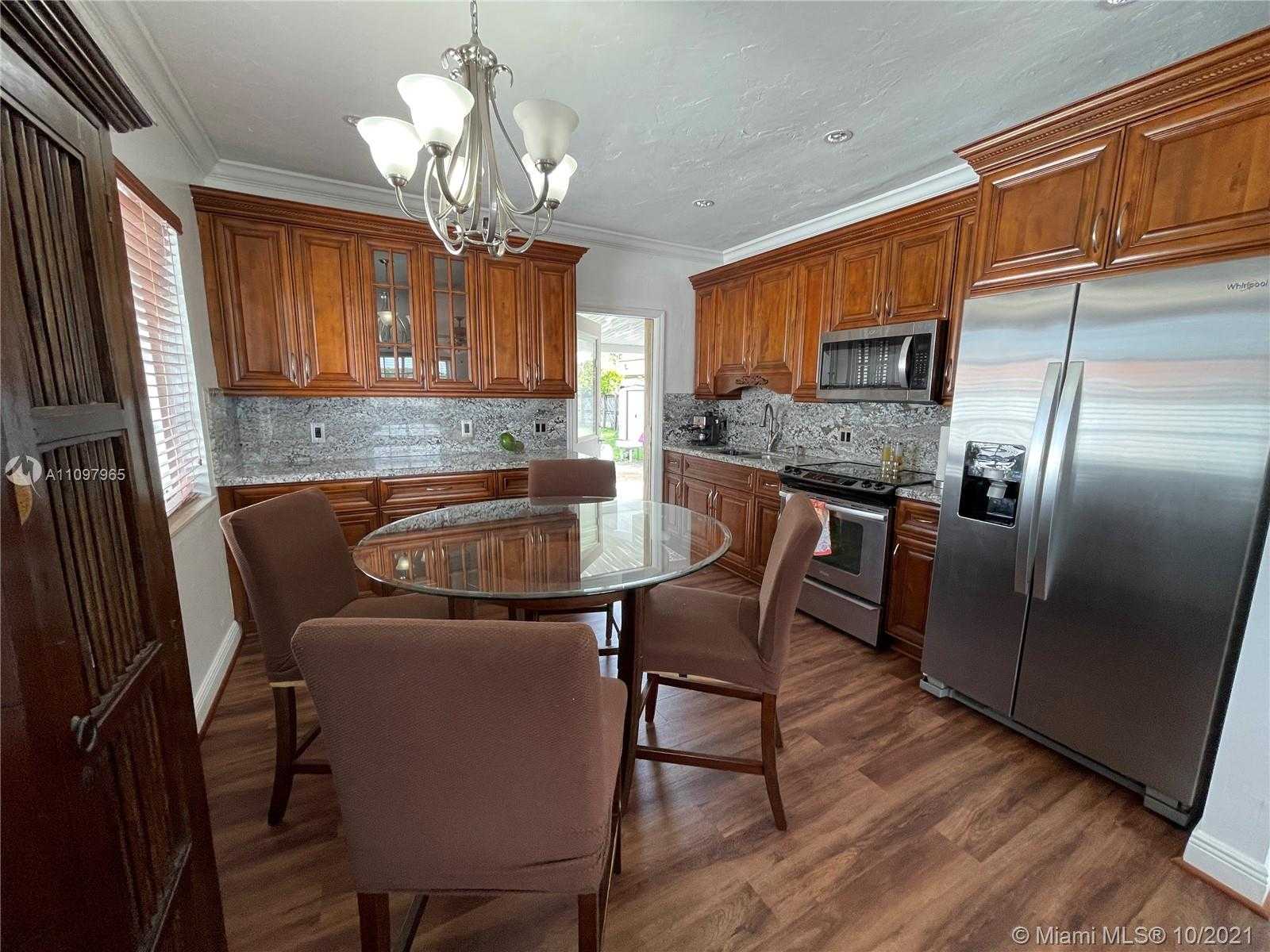 Small Image of 317 EAST 20TH ST, Hialeah Number 8