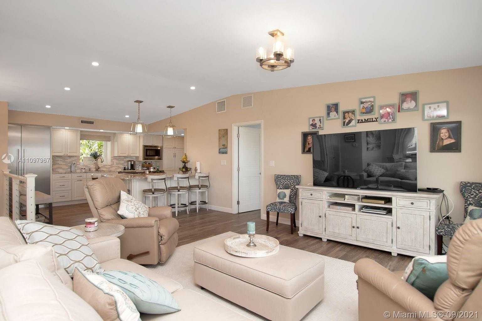 Small Image of 161 CANAL ST, Tavernier Number 25