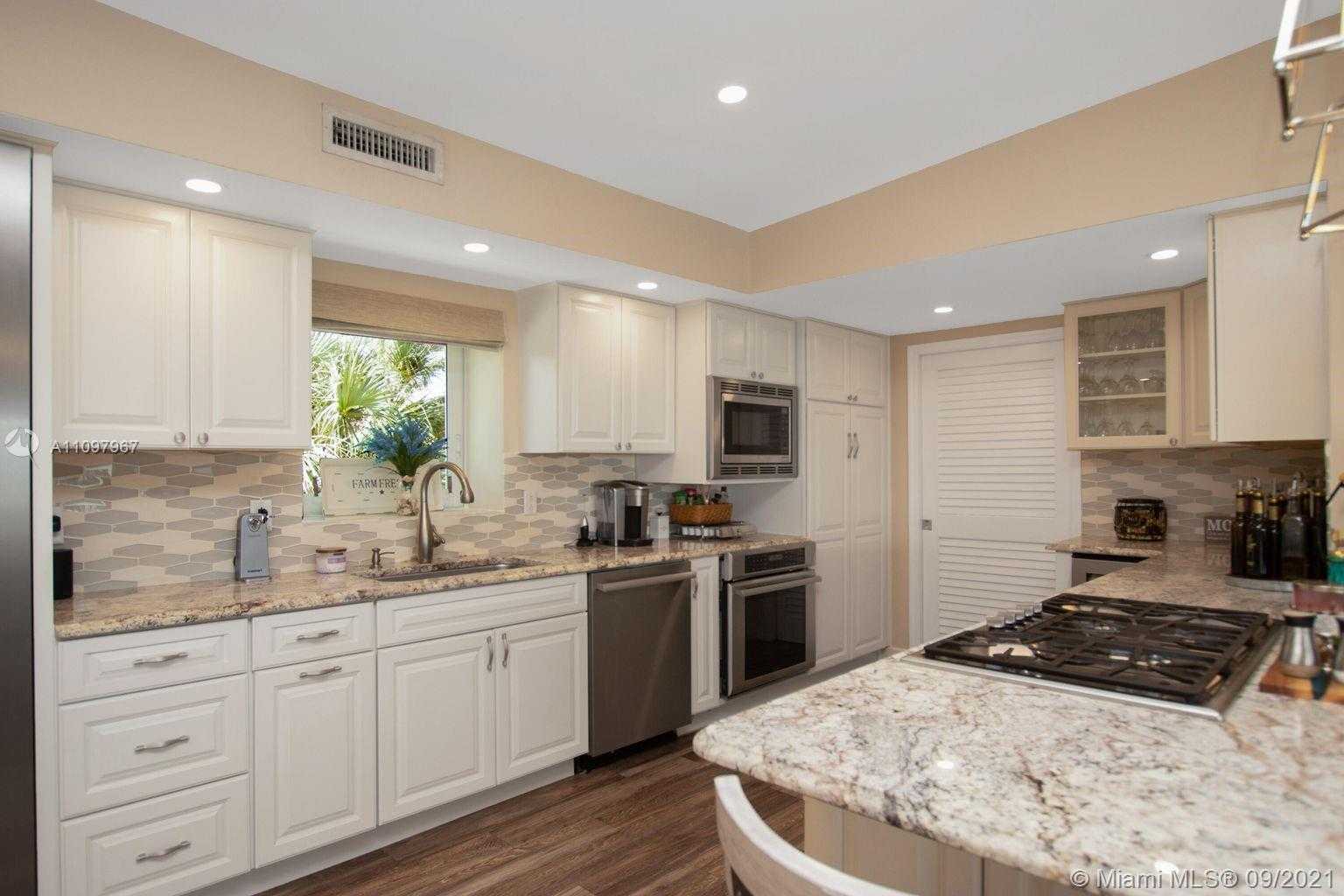 Small Image of 161 CANAL ST, Tavernier Number 30