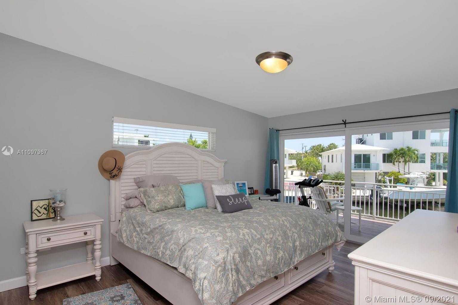 Small Image of 161 CANAL ST, Tavernier Number 37