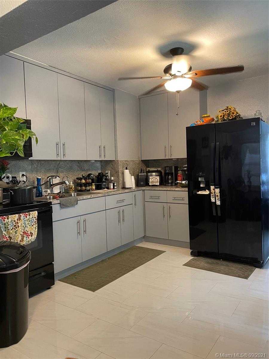 Small Image of 2933 NORTH WEST 16TH AVE, Miami Number 10