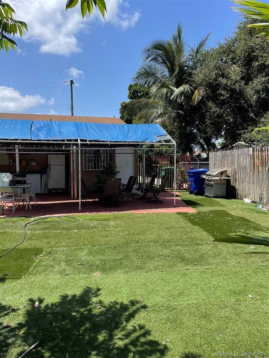 Small Image of 2933 NORTH WEST 16TH AVE, Miami Number 17