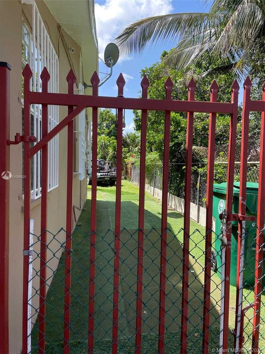Small Image of 2933 NORTH WEST 16TH AVE, Miami Number 18
