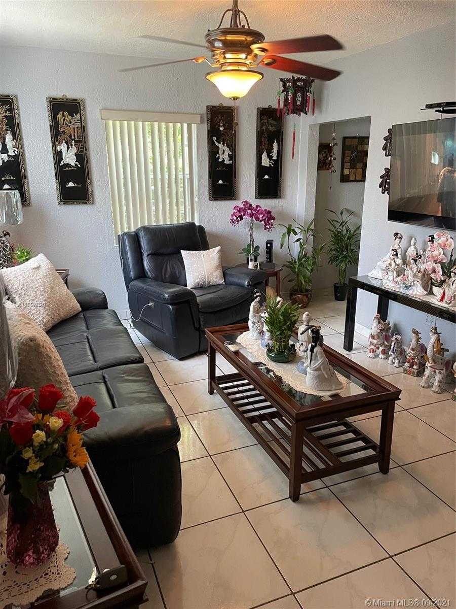 Small Image of 2933 NORTH WEST 16TH AVE, Miami Number 3