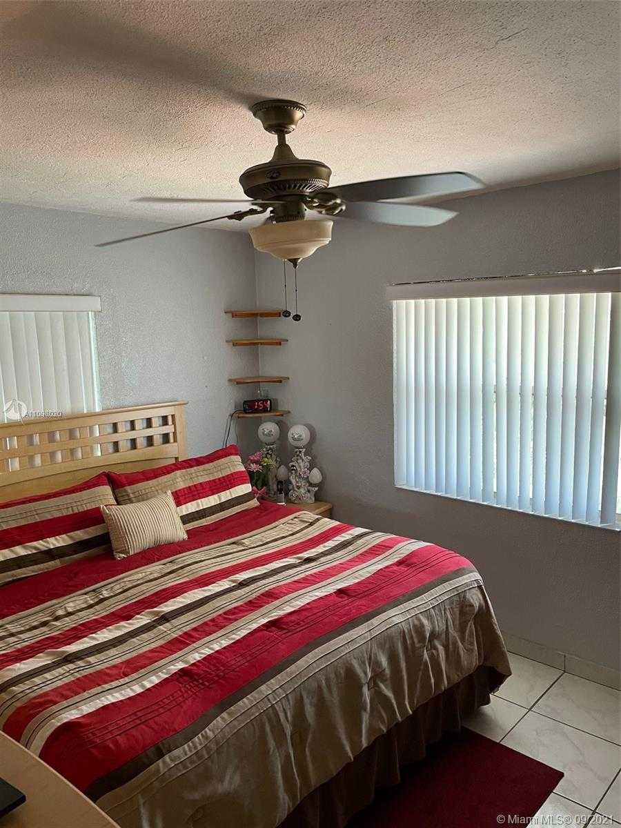 Small Image of 2933 NORTH WEST 16TH AVE, Miami Number 5