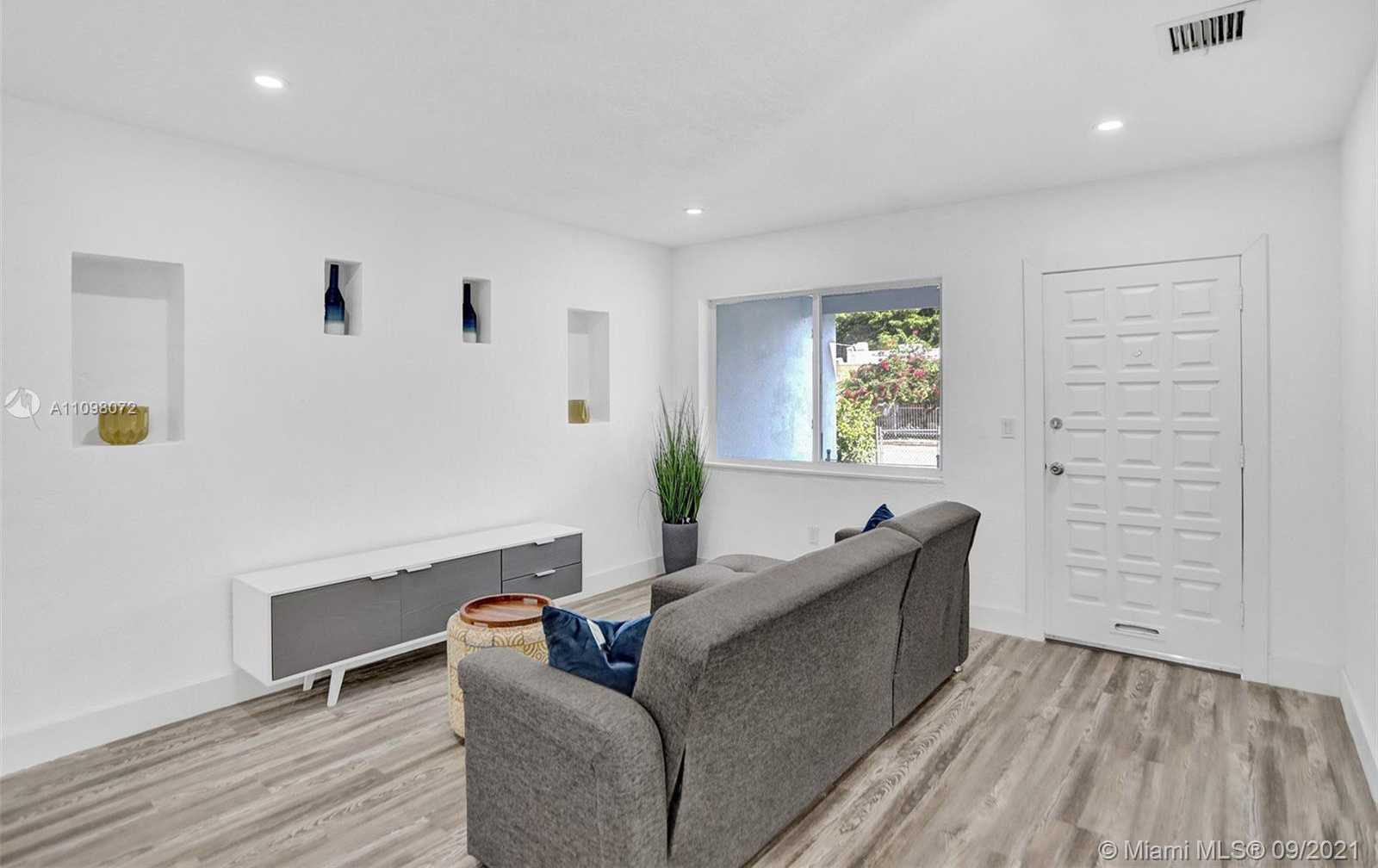Small Image of 236 NORTH WEST 42ND ST, Miami Number 17