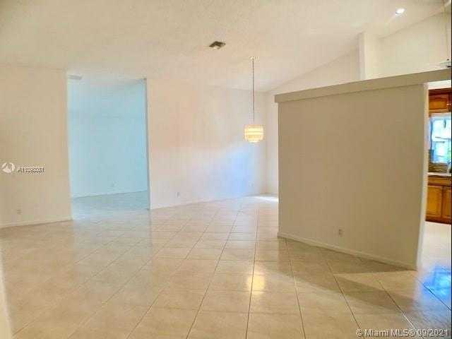 Small Image of 3881 DAFILEE, West Palm Beach Number 8