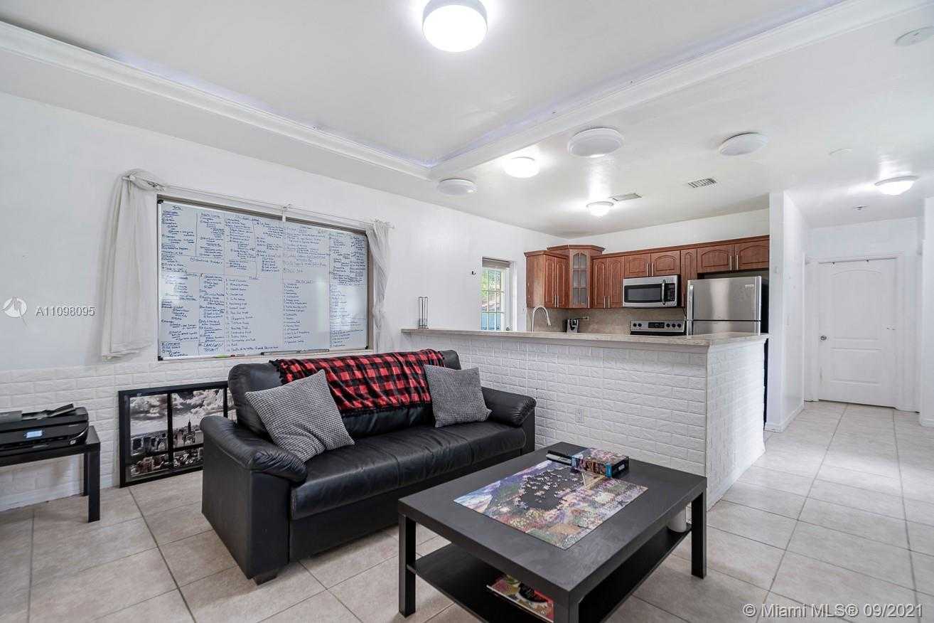 Small Image of 12525 SOUTH WEST 104TH ST, Miami Number 12