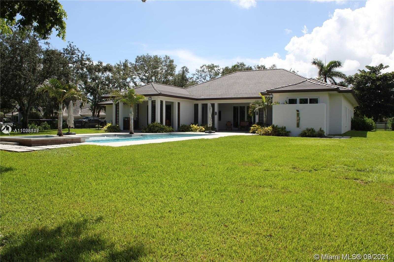Small Image of 9283 SOUTH WEST 106 ST, Miami Number 5