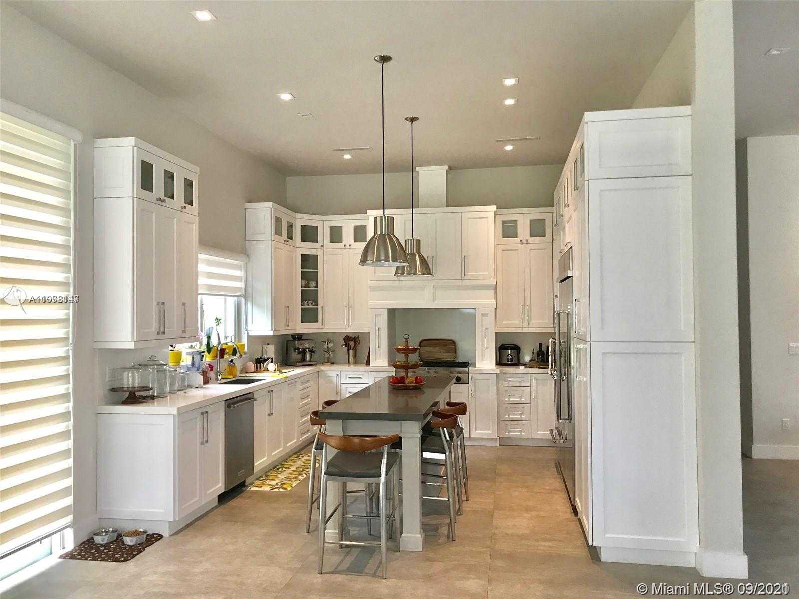 Small Image of 9283 SOUTH WEST 106 ST, Miami Number 9