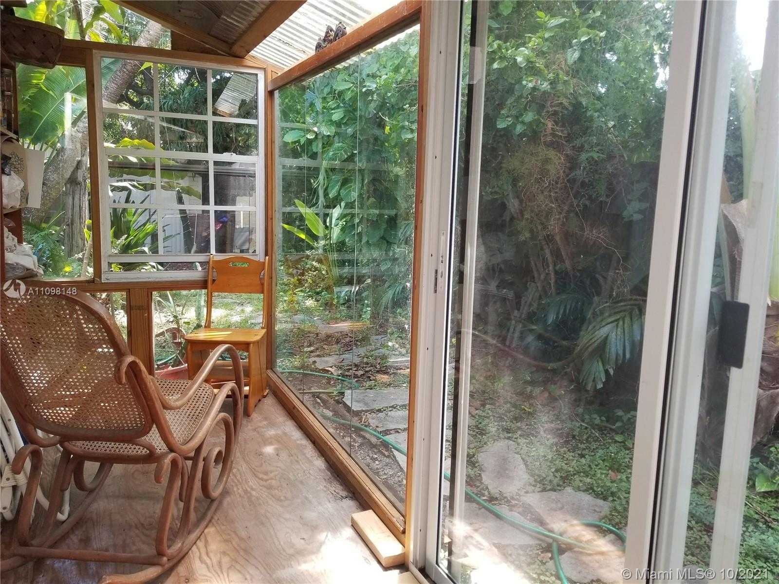 Small Image of 1536 71ST ST, Miami Beach Number 14