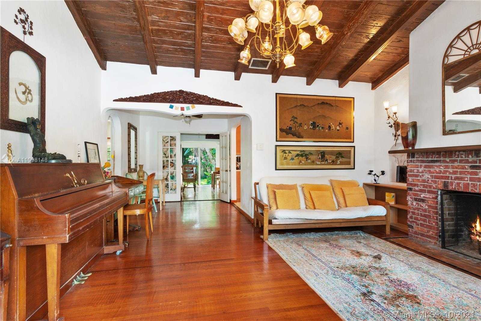 Small Image of 1536 71ST ST, Miami Beach Number 2