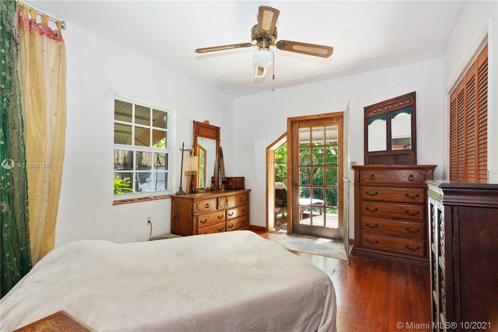 Small Image of 1536 71ST ST, Miami Beach Number 8