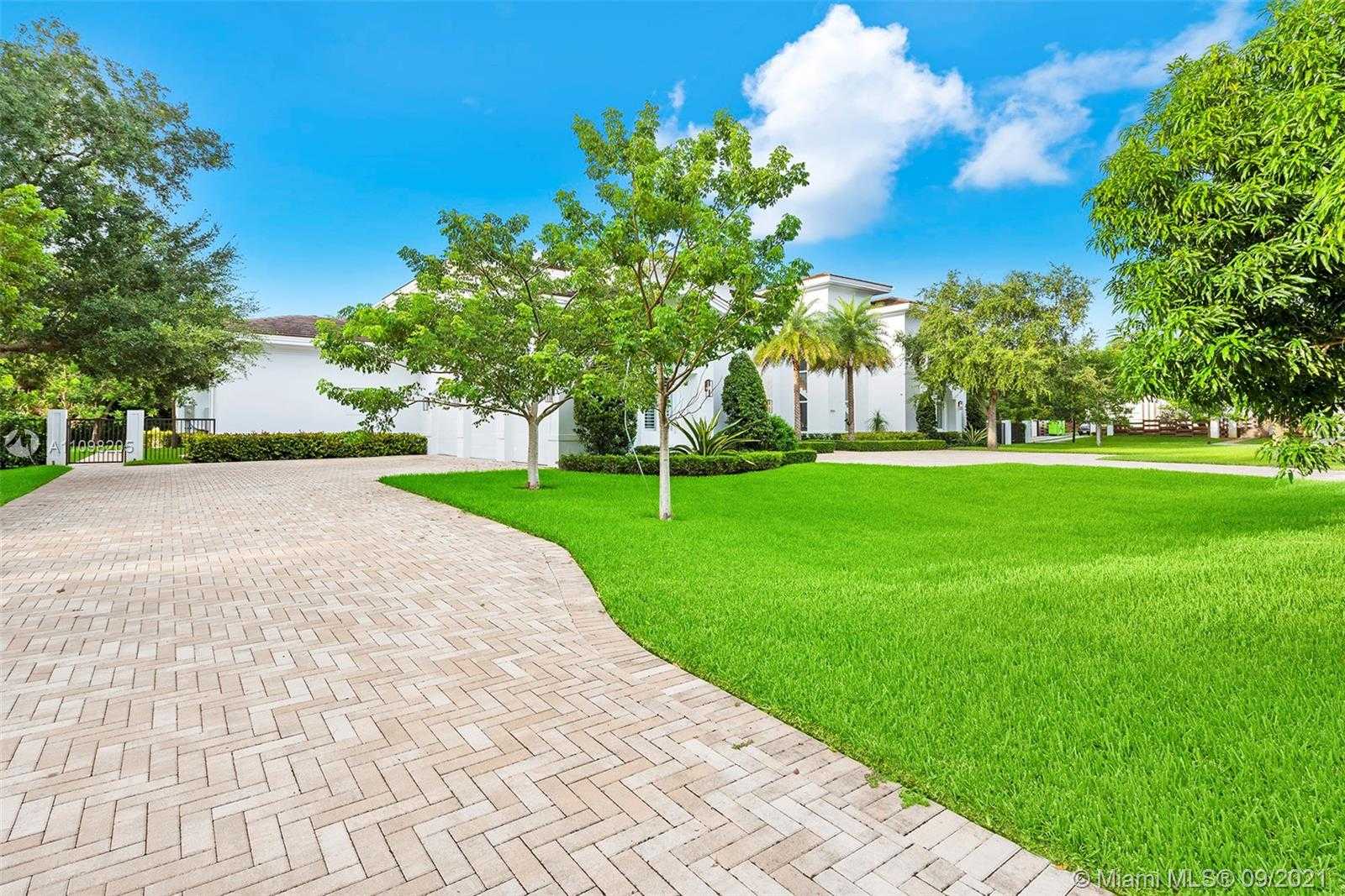 Small Image of 12520 SOUTH WEST 63RD AVE, Pinecrest Number 16