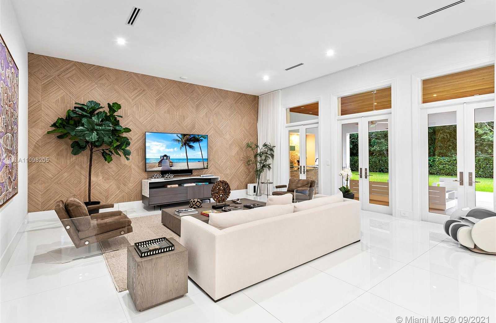 Small Image of 12520 SOUTH WEST 63RD AVE, Pinecrest Number 26